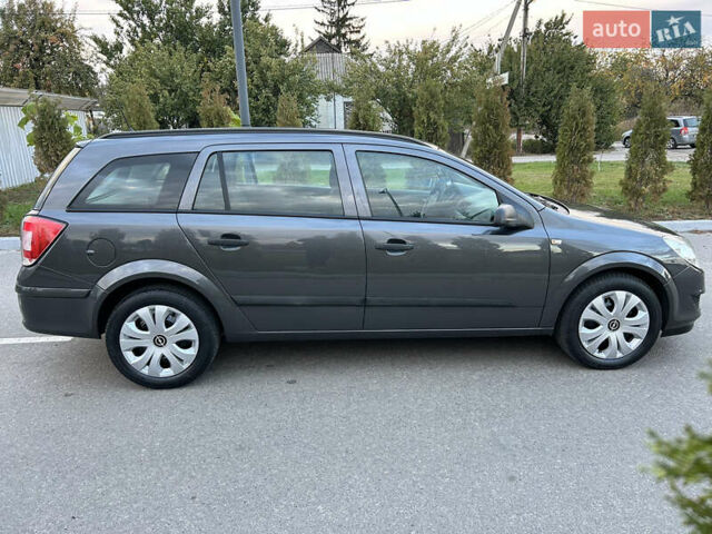 Опель Астра 2010 в Полтаве на Automoto.ua Серый Опель Астра, объемом двигателя 1.6 л и пробегом 143 тыс. км за 6500 $, фото 39 на Automoto.ua