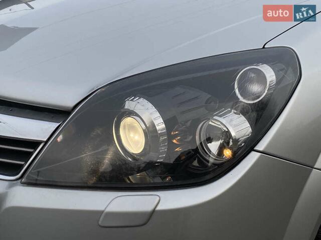 Серый Опель Астра, объемом двигателя 1.6 л и пробегом 160 тыс. км за 6500 $, фото 29 на Automoto.ua