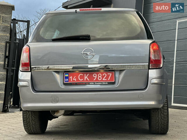 Серый Опель Астра, объемом двигателя 1.6 л и пробегом 224 тыс. км за 5500 $, фото 15 на Automoto.ua