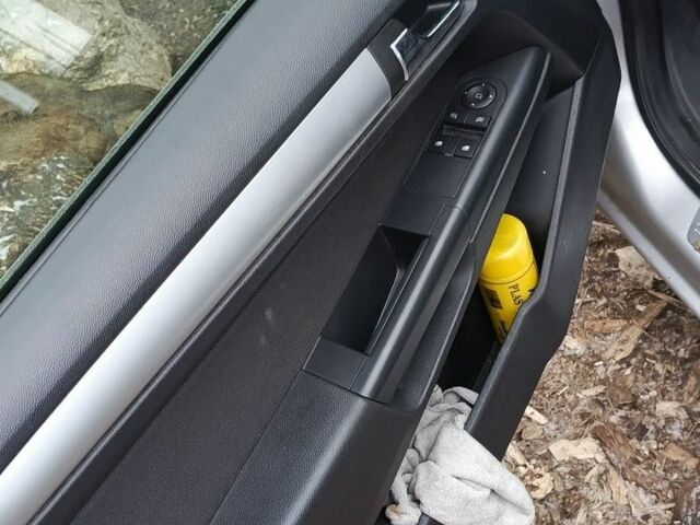 Серый Опель Астра, объемом двигателя 1.7 л и пробегом 240 тыс. км за 7000 $, фото 7 на Automoto.ua