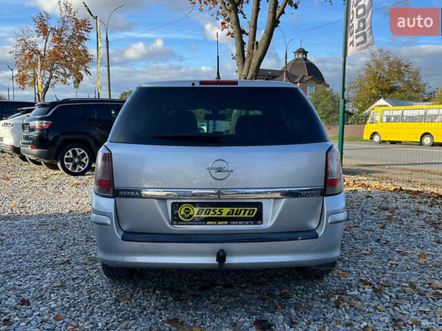 Серый Опель Астра, объемом двигателя 1.69 л и пробегом 260 тыс. км за 5300 $, фото 5 на Automoto.ua