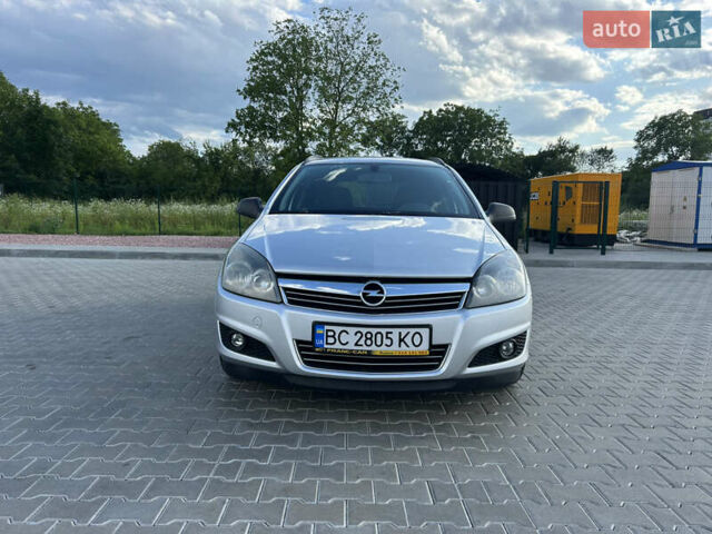 Серый Опель Астра, объемом двигателя 1.8 л и пробегом 265 тыс. км за 5200 $, фото 1 на Automoto.ua