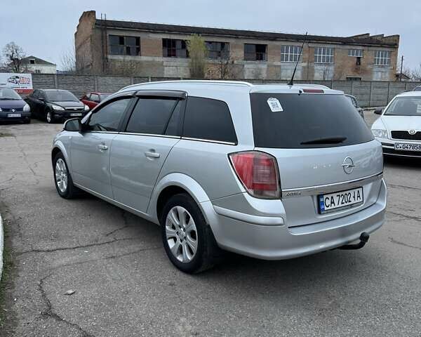 Сірий Опель Астра, об'ємом двигуна 1.7 л та пробігом 230 тис. км за 5900 $, фото 6 на Automoto.ua