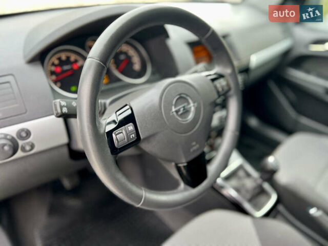 Сірий Опель Астра, об'ємом двигуна 1.6 л та пробігом 260 тис. км за 6250 $, фото 63 на Automoto.ua