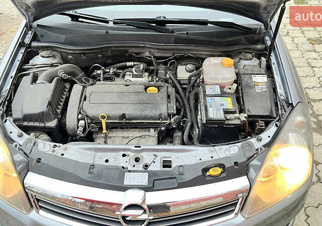 Сірий Опель Астра, об'ємом двигуна 1.8 л та пробігом 267 тис. км за 6600 $, фото 9 на Automoto.ua