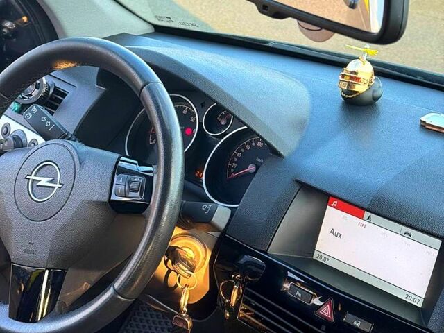 Сірий Опель Астра, об'ємом двигуна 1.6 л та пробігом 214 тис. км за 5600 $, фото 2 на Automoto.ua