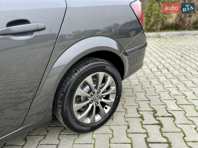 Сірий Опель Астра, об'ємом двигуна 1.6 л та пробігом 260 тис. км за 6250 $, фото 34 на Automoto.ua