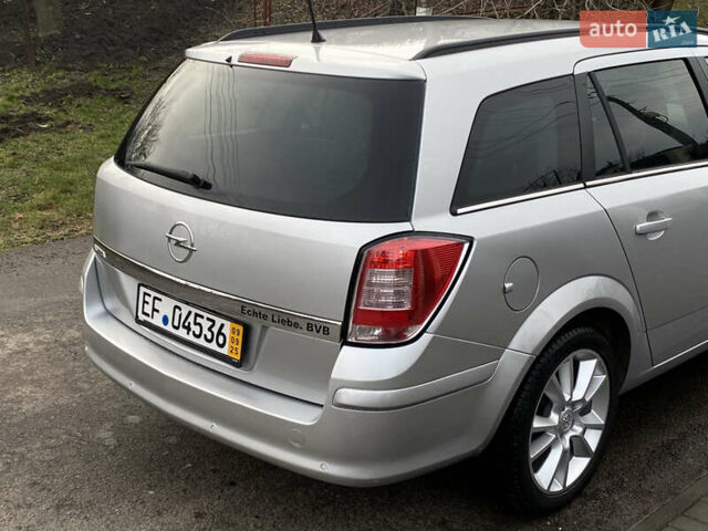 Серый Опель Астра, объемом двигателя 1.6 л и пробегом 160 тыс. км за 6500 $, фото 8 на Automoto.ua