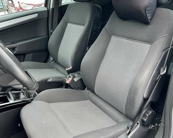 Серый Опель Астра, объемом двигателя 1.8 л и пробегом 204 тыс. км за 6500 $, фото 21 на Automoto.ua