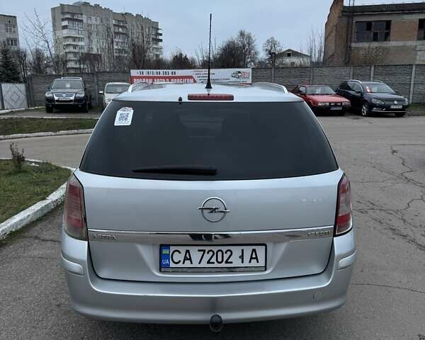 Сірий Опель Астра, об'ємом двигуна 1.7 л та пробігом 230 тис. км за 5900 $, фото 5 на Automoto.ua