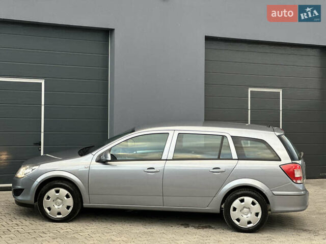 Серый Опель Астра, объемом двигателя 1.6 л и пробегом 224 тыс. км за 5500 $, фото 20 на Automoto.ua