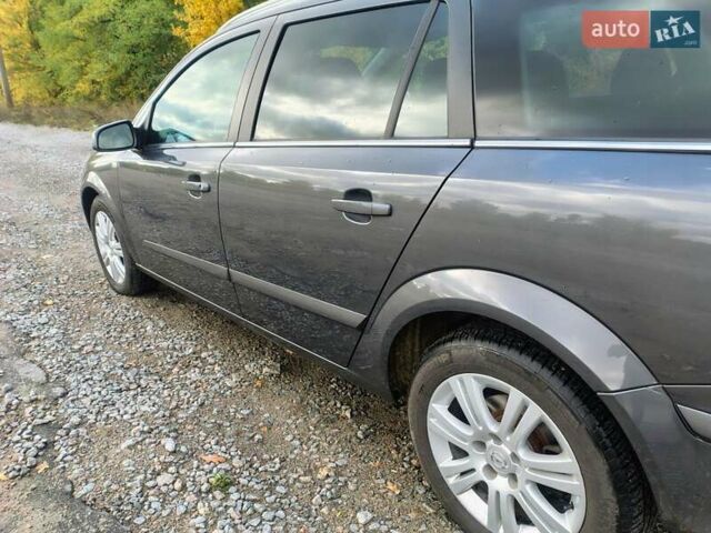 Сірий Опель Астра, об'ємом двигуна 1.69 л та пробігом 292 тис. км за 6500 $, фото 5 на Automoto.ua