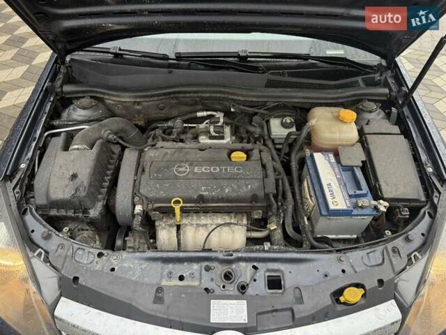 Серый Опель Астра, объемом двигателя 1.6 л и пробегом 175 тыс. км за 5650 $, фото 32 на Automoto.ua