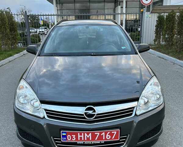 Опель Астра 2010 в Полтаве на Automoto.ua Серый Опель Астра, объемом двигателя 1.6 л и пробегом 143 тыс. км за 6500 $, фото 131 на Automoto.ua