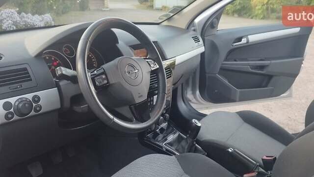 Сірий Опель Астра, об'ємом двигуна 1.6 л та пробігом 212 тис. км за 6700 $, фото 28 на Automoto.ua