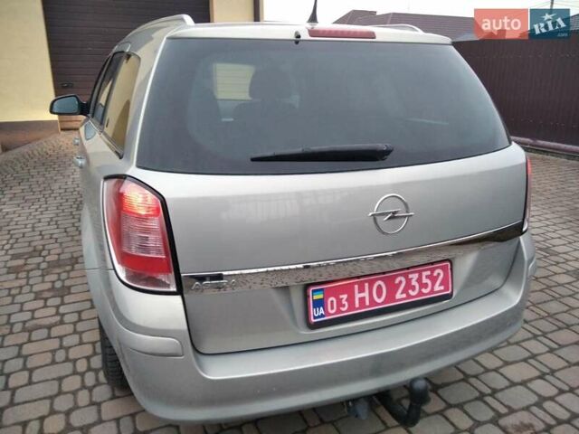 Серый Опель Астра, объемом двигателя 1.6 л и пробегом 217 тыс. км за 5550 $, фото 6 на Automoto.ua
