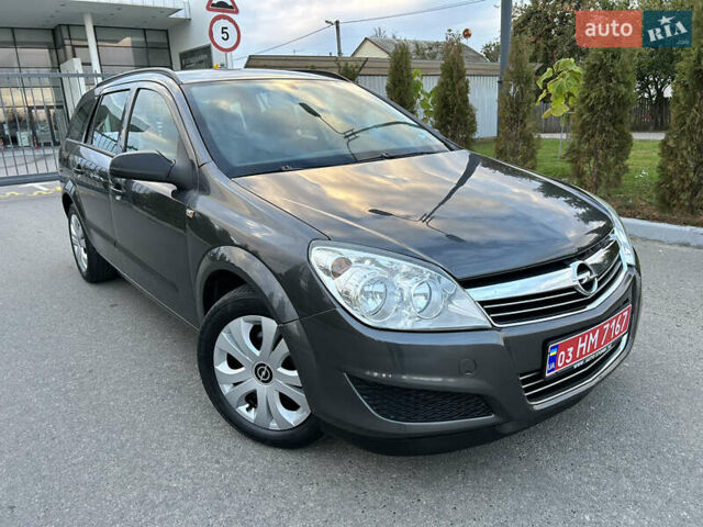 Опель Астра 2010 в Полтаве на Automoto.ua Серый Опель Астра, объемом двигателя 1.6 л и пробегом 143 тыс. км за 6500 $, фото 149 на Automoto.ua