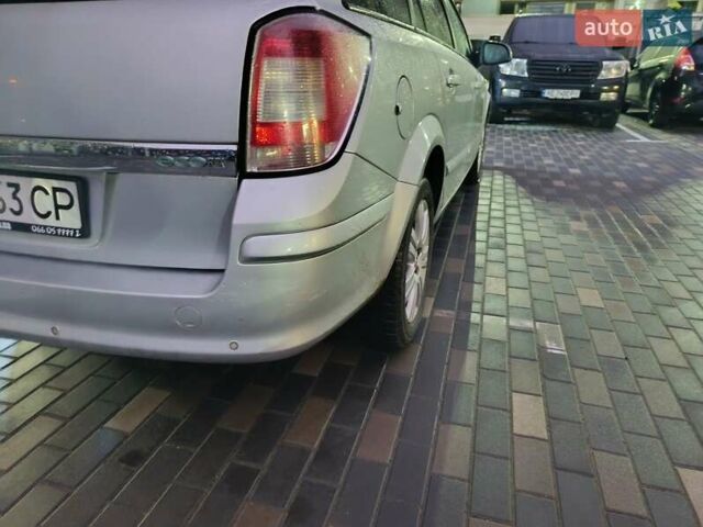 Серый Опель Астра, объемом двигателя 1.7 л и пробегом 238 тыс. км за 4999 $, фото 6 на Automoto.ua
