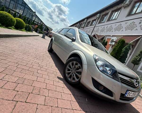 Сірий Опель Астра, об'ємом двигуна 1.6 л та пробігом 223 тис. км за 6250 $, фото 2 на Automoto.ua