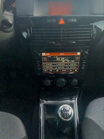 Серый Опель Астра, объемом двигателя 1.6 л и пробегом 173 тыс. км за 6550 $, фото 16 на Automoto.ua