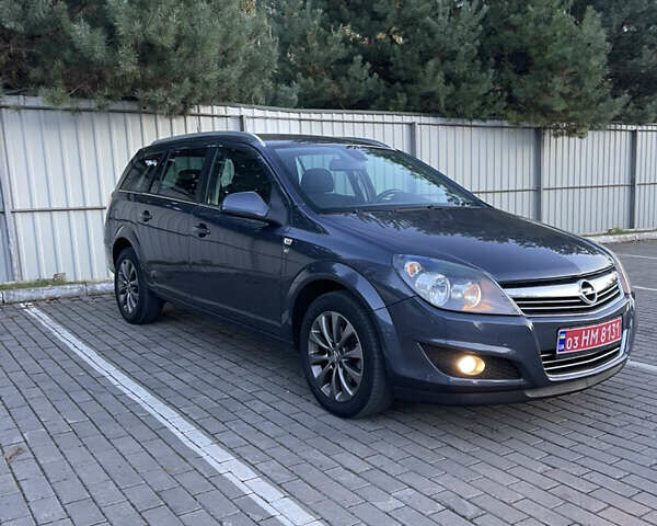 Опель Астра 2010 в Луцке на Automoto.ua Серый Опель Астра, объемом двигателя 0 л и пробегом 257 тыс. км за 6280 $, фото 5 на Automoto.ua