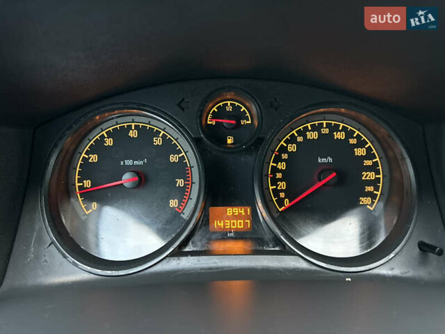 Опель Астра 2010 в Полтаве на Automoto.ua Серый Опель Астра, объемом двигателя 1.6 л и пробегом 143 тыс. км за 6500 $, фото 32 на Automoto.ua