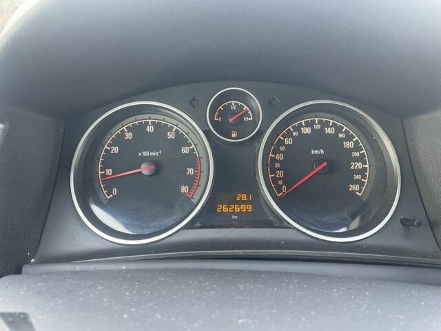 Серый Опель Астра, объемом двигателя 1.6 л и пробегом 263 тыс. км за 5700 $, фото 16 на Automoto.ua