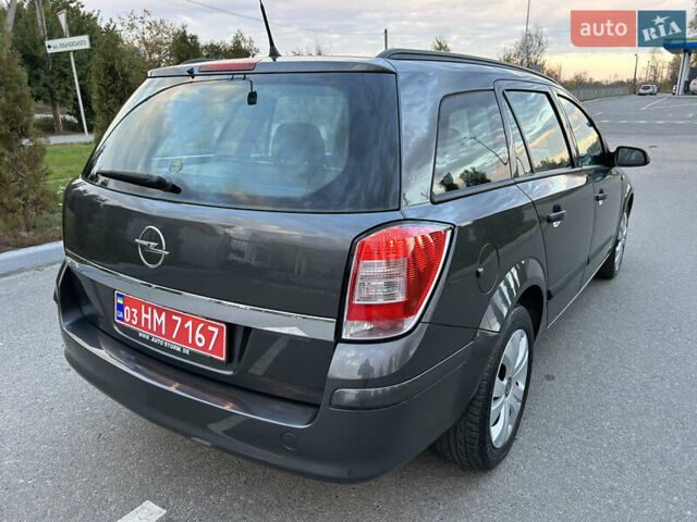 Опель Астра 2010 в Полтаве на Automoto.ua Серый Опель Астра, объемом двигателя 1.6 л и пробегом 143 тыс. км за 6500 $, фото 41 на Automoto.ua