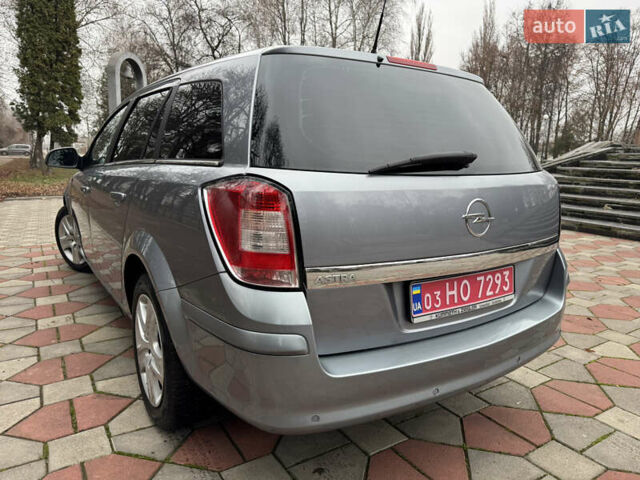 Серый Опель Астра, объемом двигателя 1.6 л и пробегом 209 тыс. км за 6400 $, фото 10 на Automoto.ua