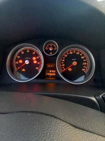 Серый Опель Астра, объемом двигателя 1.6 л и пробегом 173 тыс. км за 6550 $, фото 15 на Automoto.ua