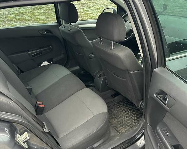 Серый Опель Астра, объемом двигателя 1.69 л и пробегом 336 тыс. км за 6600 $, фото 20 на Automoto.ua