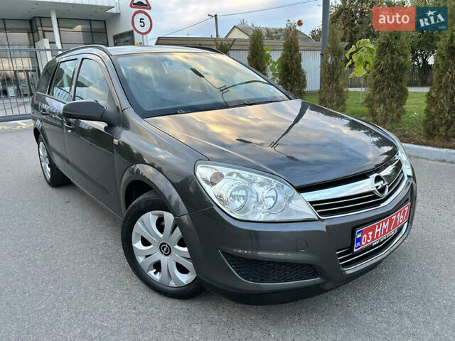Опель Астра 2010 в Полтаве на Automoto.ua Серый Опель Астра, объемом двигателя 1.6 л и пробегом 143 тыс. км за 6500 $, фото 151 на Automoto.ua