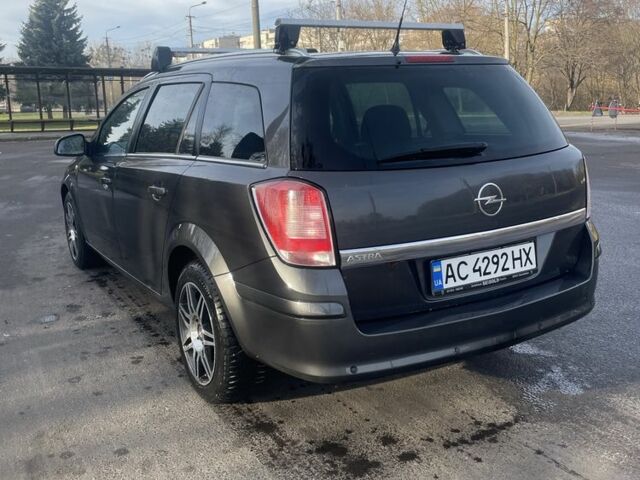 Серый Опель Астра, объемом двигателя 1.6 л и пробегом 263 тыс. км за 5700 $, фото 4 на Automoto.ua