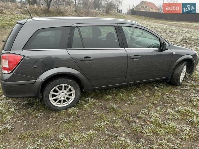 Серый Опель Астра, объемом двигателя 1.69 л и пробегом 336 тыс. км за 6600 $, фото 13 на Automoto.ua