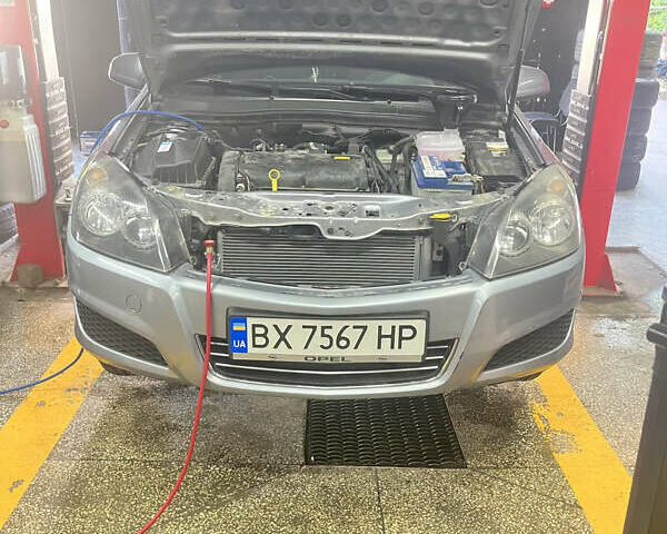 Сірий Опель Астра, об'ємом двигуна 1.8 л та пробігом 267 тис. км за 6600 $, фото 16 на Automoto.ua