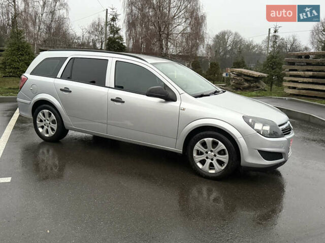 Серый Опель Астра, объемом двигателя 1.6 л и пробегом 231 тыс. км за 5699 $, фото 22 на Automoto.ua