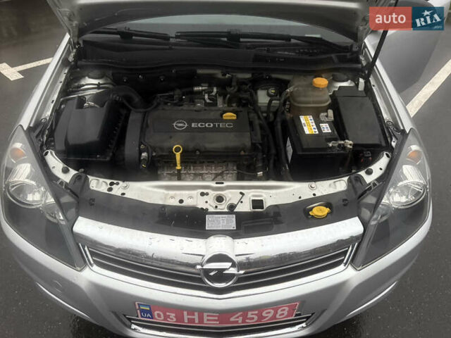 Серый Опель Астра, объемом двигателя 1.6 л и пробегом 231 тыс. км за 5699 $, фото 37 на Automoto.ua