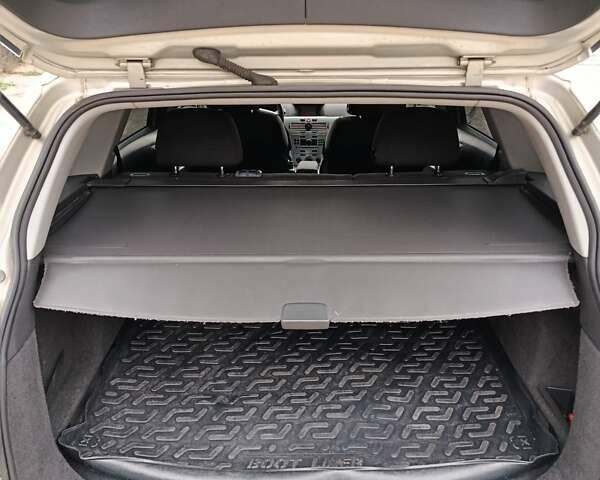 Сірий Опель Астра, об'ємом двигуна 1.7 л та пробігом 300 тис. км за 4349 $, фото 17 на Automoto.ua