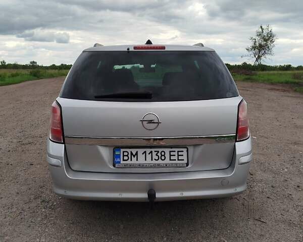 Опель Астра 2010 в Сумах на Automoto.ua Серый Опель Астра, объемом двигателя 1.7 л и пробегом 282 тыс. км за 6500 $, фото 2 на Automoto.ua