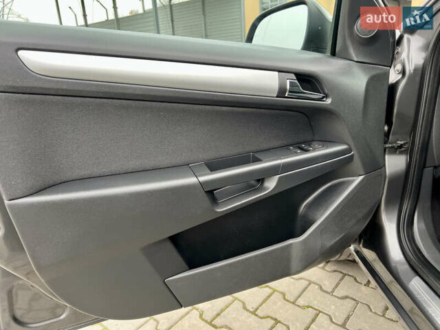 Сірий Опель Астра, об'ємом двигуна 1.6 л та пробігом 260 тис. км за 6250 $, фото 60 на Automoto.ua