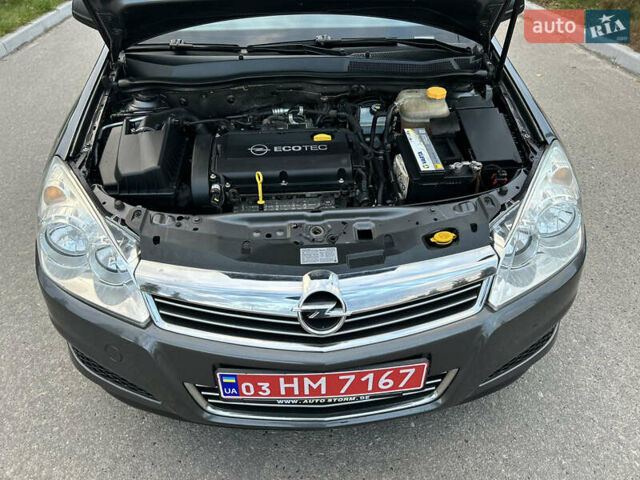 Опель Астра 2010 в Полтаве на Automoto.ua Серый Опель Астра, объемом двигателя 1.6 л и пробегом 143 тыс. км за 6500 $, фото 64 на Automoto.ua