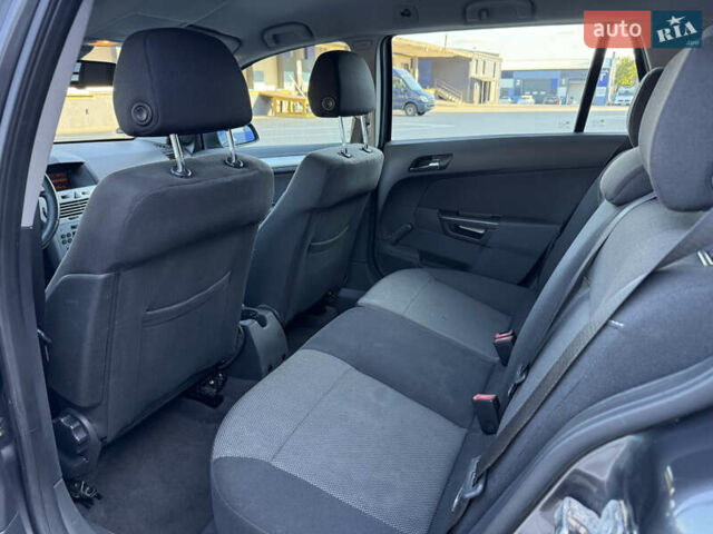 Опель Астра 2010 в Ровно на Automoto.ua Серый Опель Астра, объемом двигателя 1.6 л и пробегом 203 тыс. км за 5350 $, фото 27 на Automoto.ua