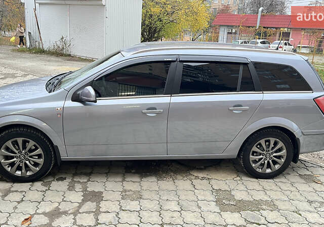 Сірий Опель Астра, об'ємом двигуна 1.8 л та пробігом 267 тис. км за 6600 $, фото 4 на Automoto.ua