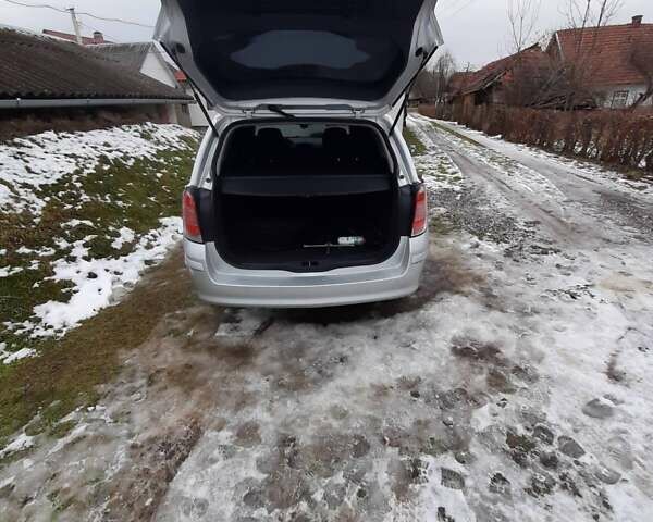 Серый Опель Астра, объемом двигателя 1.6 л и пробегом 181 тыс. км за 7200 $, фото 7 на Automoto.ua