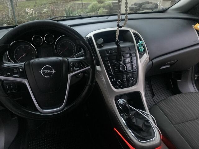 Сірий Опель Астра, об'ємом двигуна 1.7 л та пробігом 368 тис. км за 5400 $, фото 11 на Automoto.ua