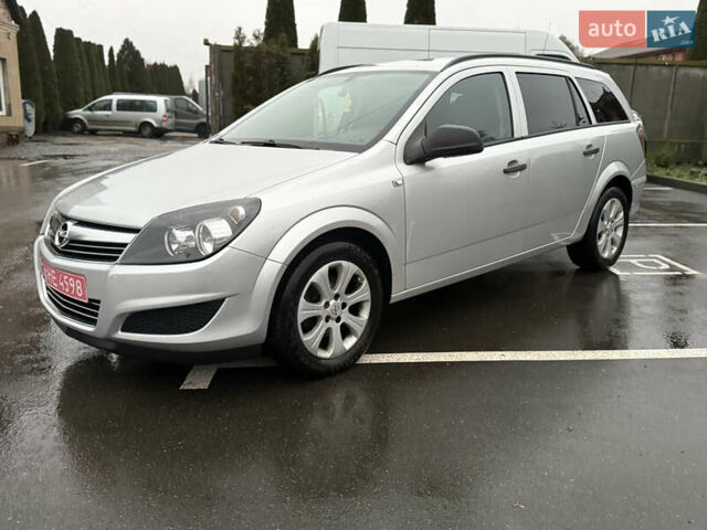 Серый Опель Астра, объемом двигателя 1.6 л и пробегом 231 тыс. км за 5699 $, фото 3 на Automoto.ua