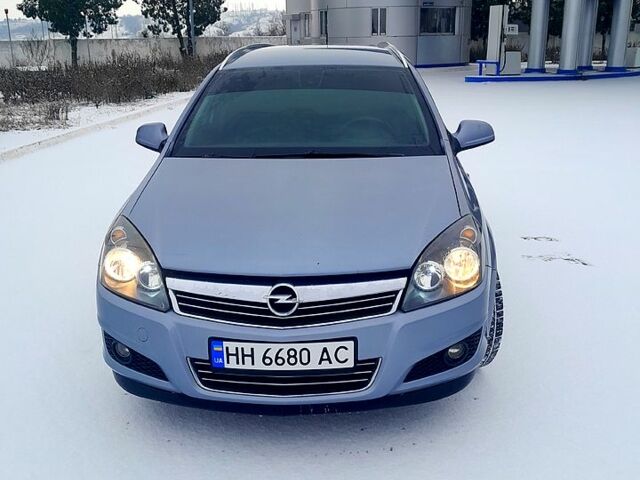 Серый Опель Астра, объемом двигателя 1.7 л и пробегом 27900 тыс. км за 5699 $, фото 1 на Automoto.ua