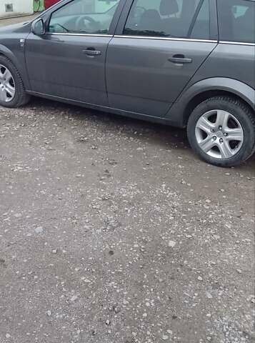 Серый Опель Астра, объемом двигателя 1.6 л и пробегом 263 тыс. км за 5800 $, фото 8 на Automoto.ua