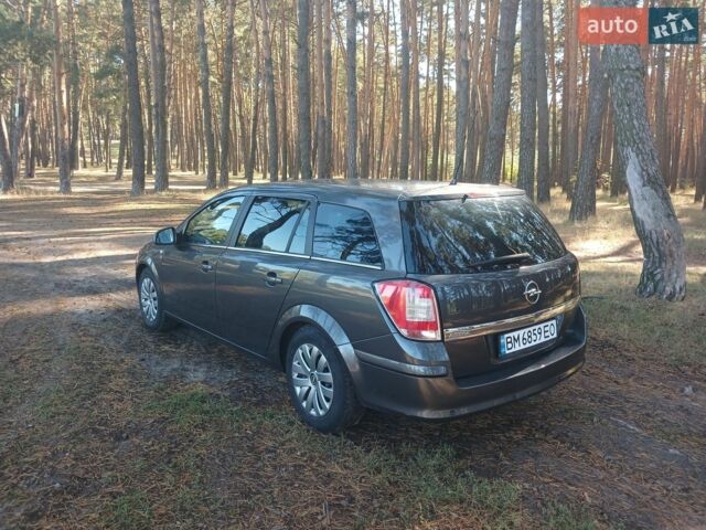 Серый Опель Астра, объемом двигателя 1.6 л и пробегом 176 тыс. км за 6000 $, фото 2 на Automoto.ua
