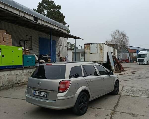 Сірий Опель Астра, об'ємом двигуна 1.7 л та пробігом 300 тис. км за 4349 $, фото 1 на Automoto.ua